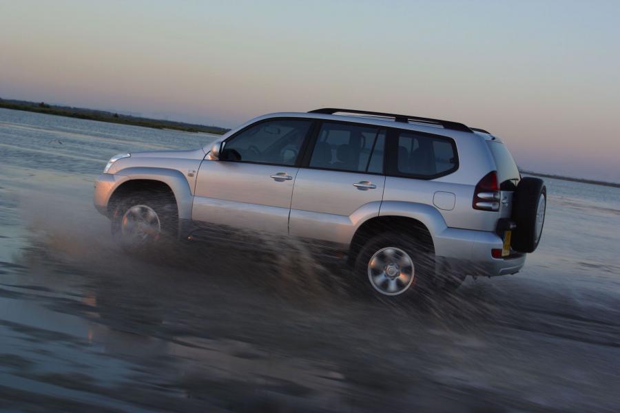  Toyota Land Cruiser 2003 года  (фото 48 из 192)